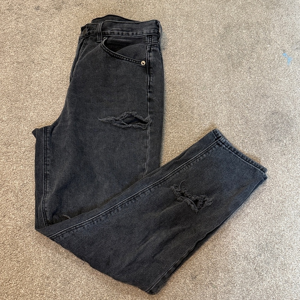 American Eagle Vintage Black Wash Distressed Mom Jeans Size 6